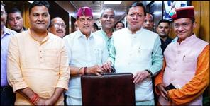 Uttar Pradesh News: upcoming budget session may be held in Gairsain