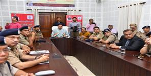 Uttar Pradesh News: CM Dhami launched Uttarakhand Police App and e-FIR service